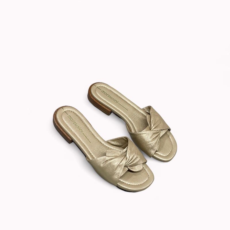 MARSUPIAL - SANDALIA PLANA EN CUERO PARA MUJER CLARITA DORADO_.