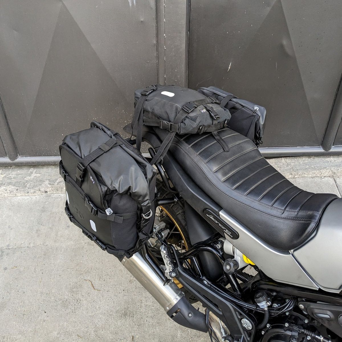 KOJU - NUKAK 20L - Maleta impermeable auxiliar para moto