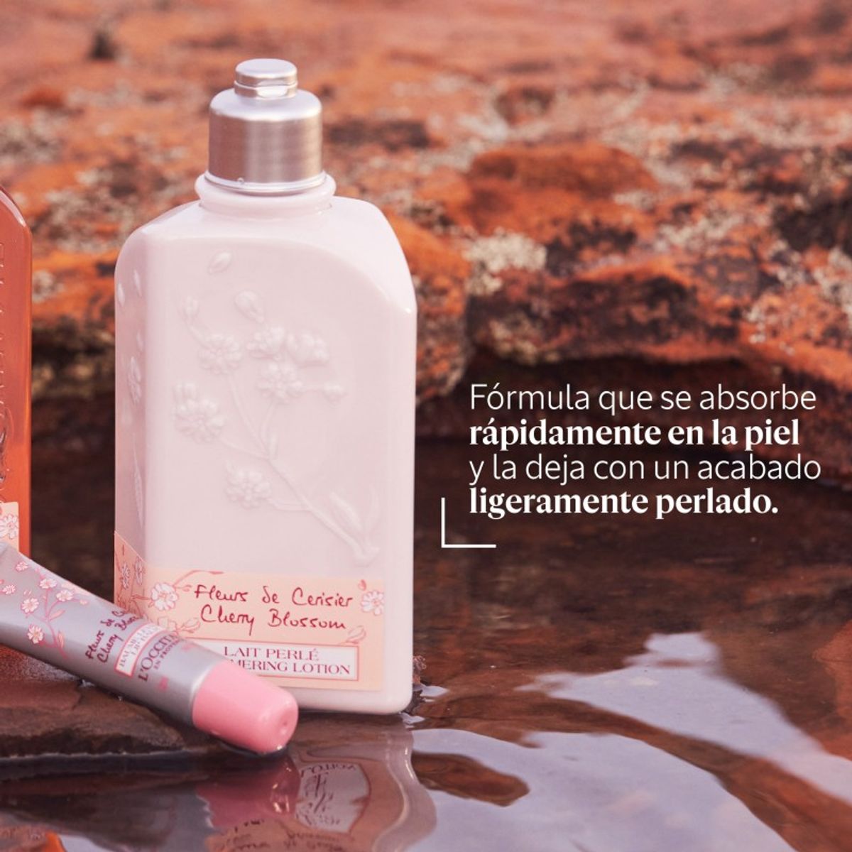 LOCCITANE - Leche corporal perlada Flor de Cerezo 250ml