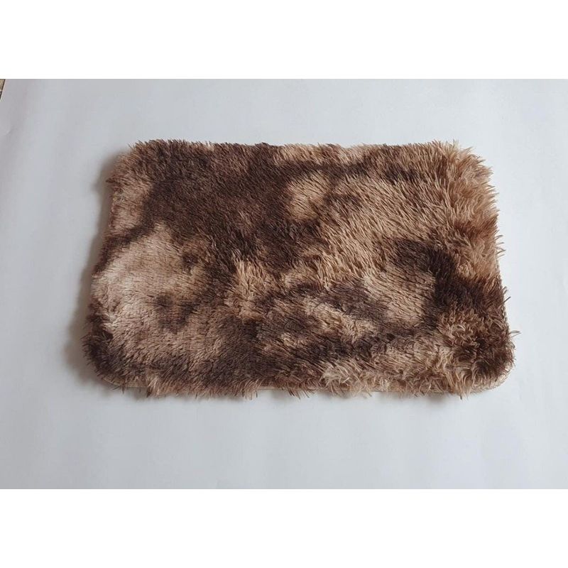 MITAPETE COM - Tapete  Pie De Cama Peludo Antideslizante  50 X 80 cms Café