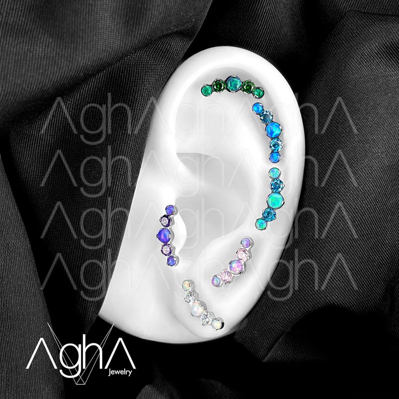 Orecchini a barra curva con zirconia cubica | Produzione e design di