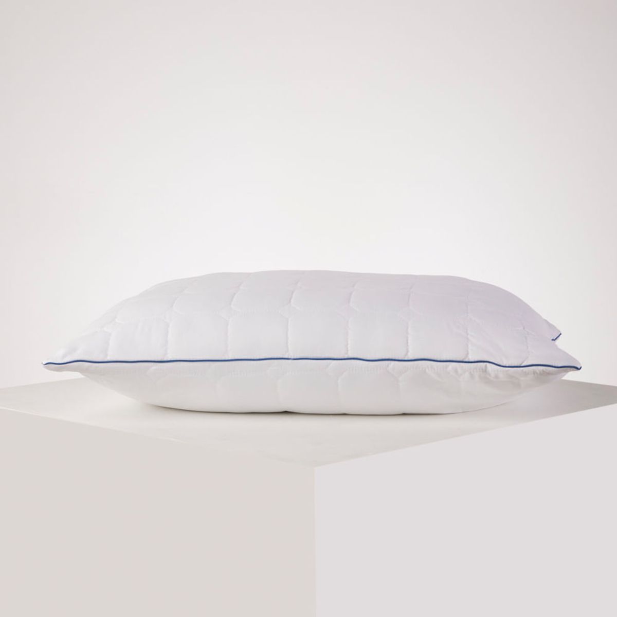 DISTRIHOGAR - Almohada Acolchada Soporte Medio/Firme Poliéster 45 X 65 Cm