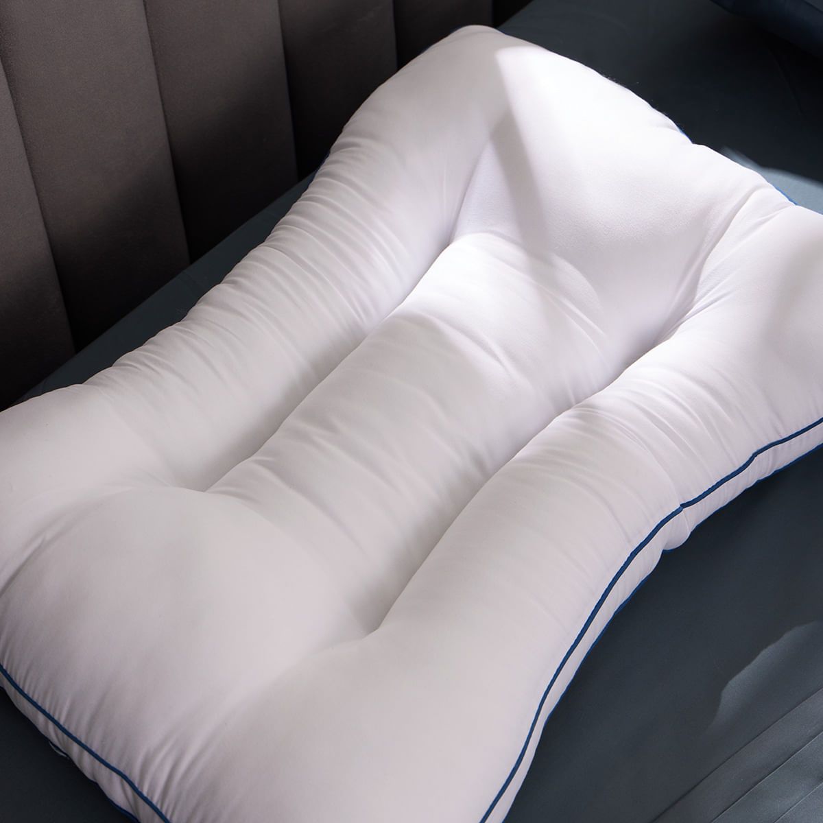 DISTRIHOGAR - Almohada Cervicalm Contorno De Cuello Poliéster 47 X 67 Cm