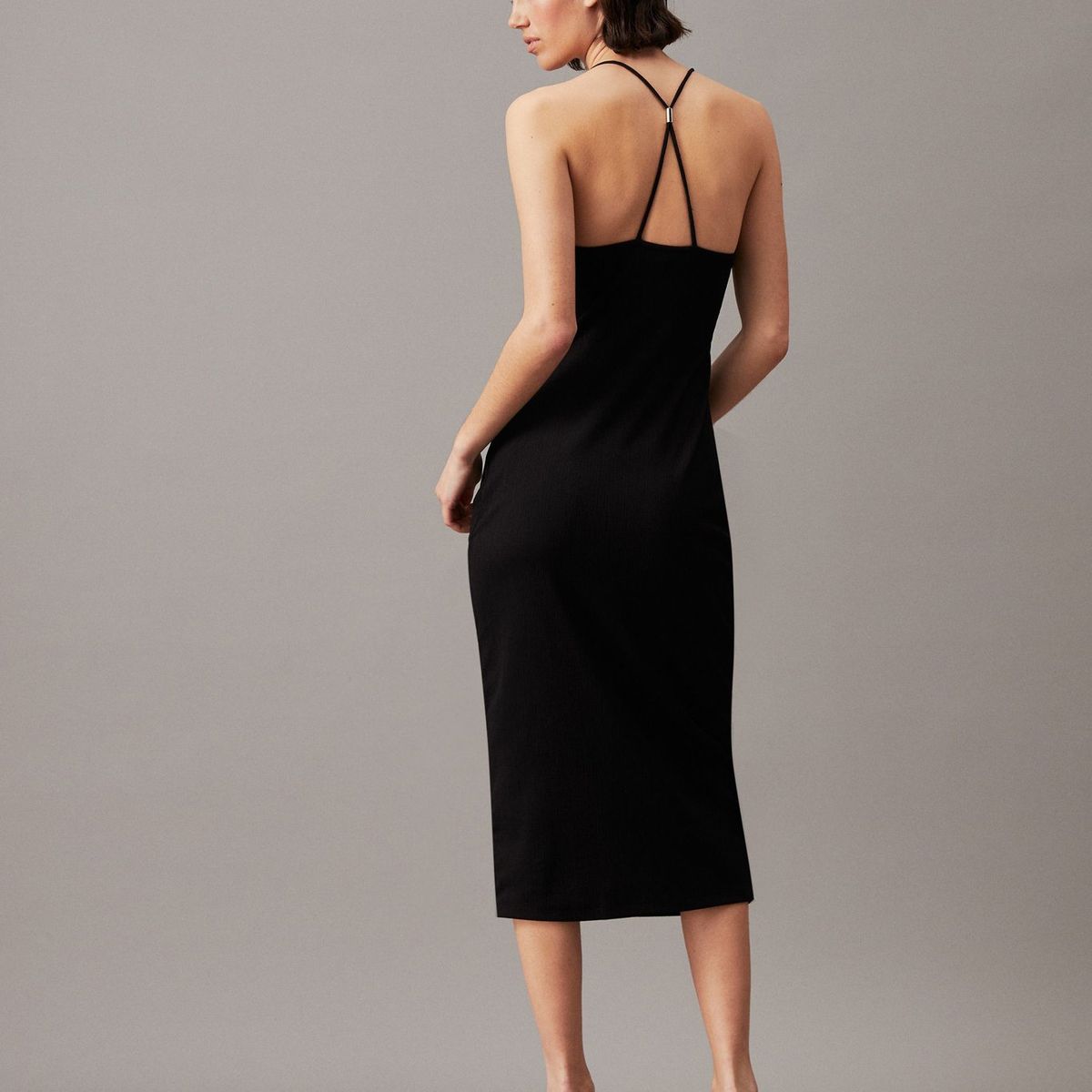 CALVIN KLEIN - Vestido negro midi recortado con detalle de lazo Calvin Klein