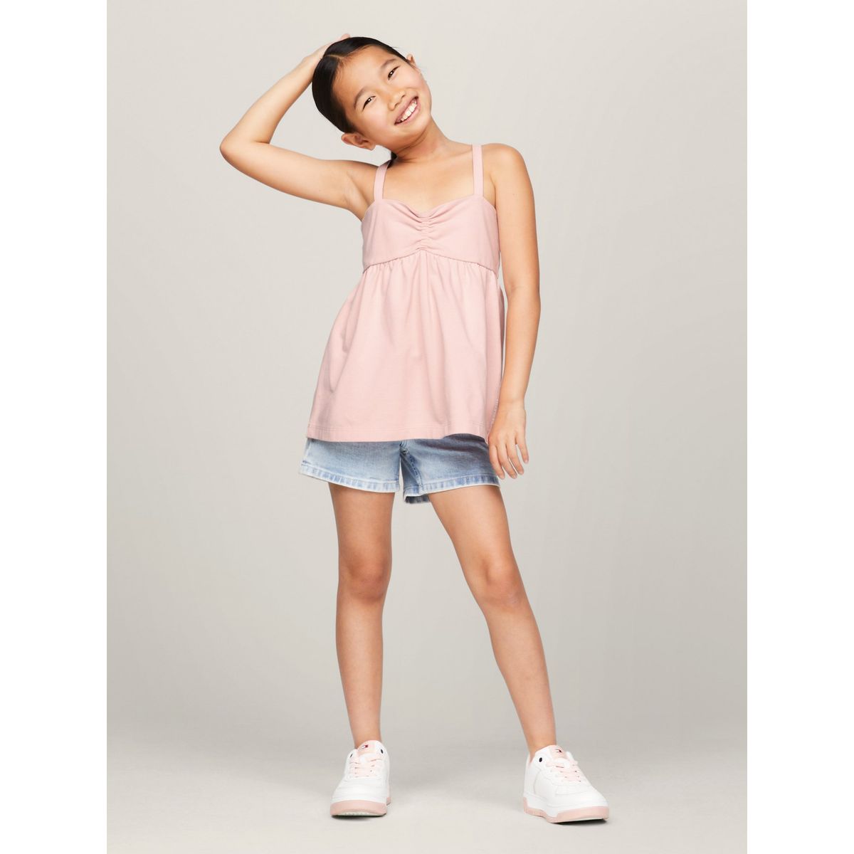 TOMMY HILFIGER - Camiseta Niña Rosada Global Stripe De Tirantes Cruzados Tommy Hilfiger