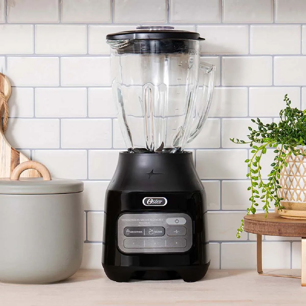 OSTER - Licuadora Oster 1,25 Litros 3 Velocidades 800W Negro