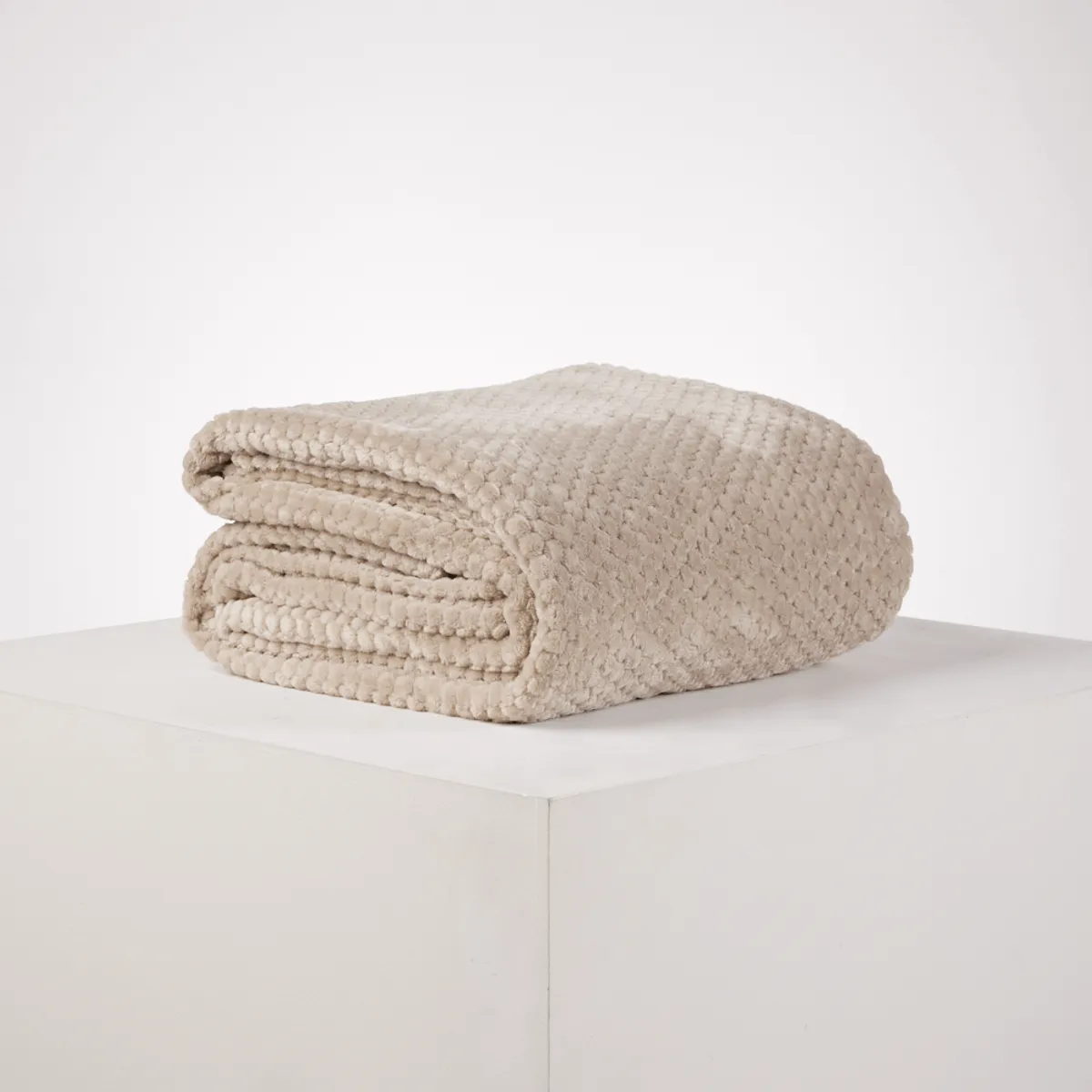 DISTRIHOGAR - Cobija Flannel Jacq Bee 280 gr Gris Cálido 140 x 200 cm