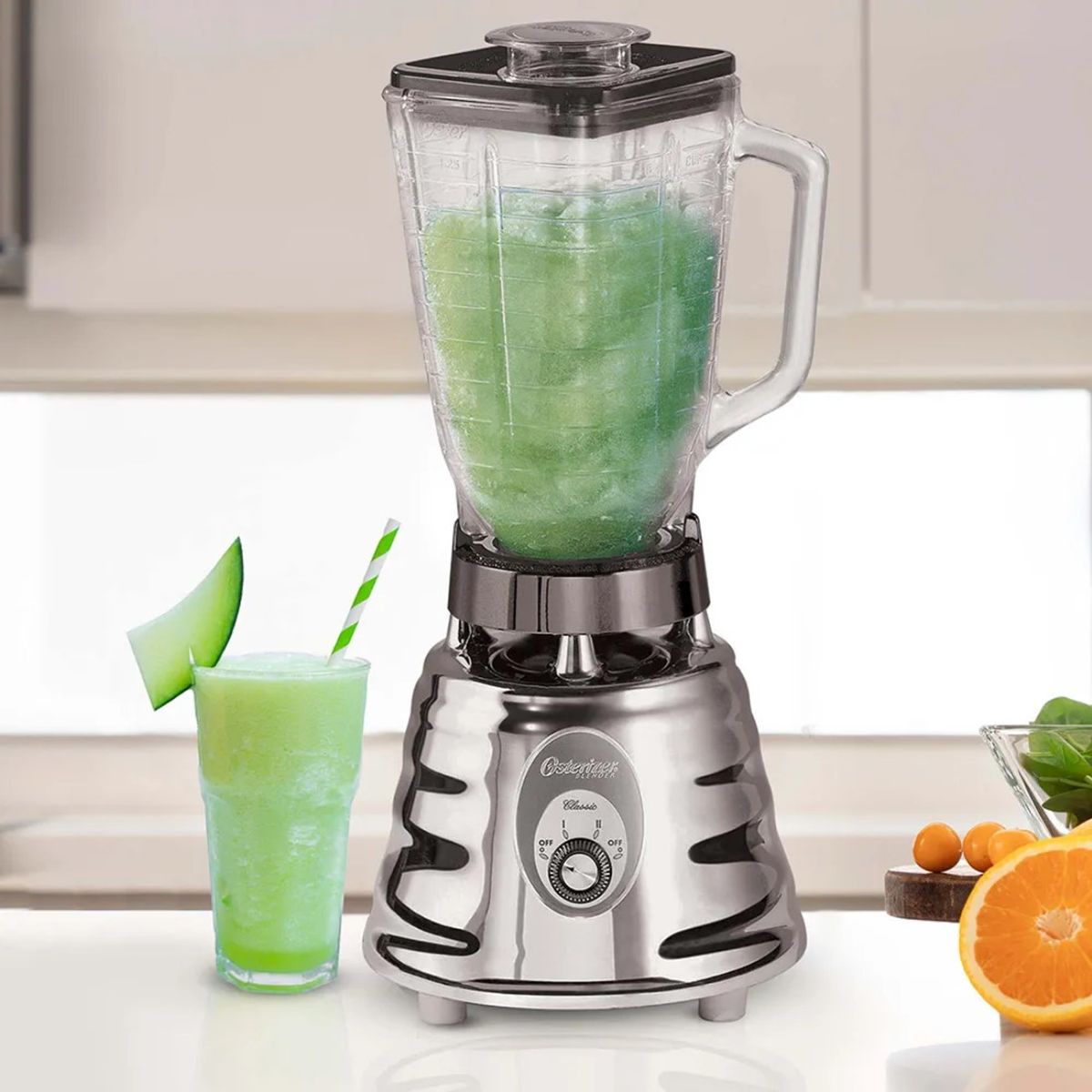 OSTER - Licuadora Oster 2 Velocidades con Vaso de Vidrio 1.25Lt.