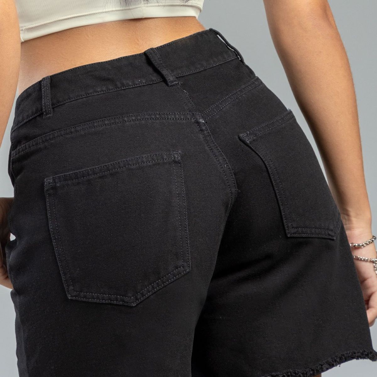 ATYPICAL - Bermuda Mujer Negro Atypical 104599