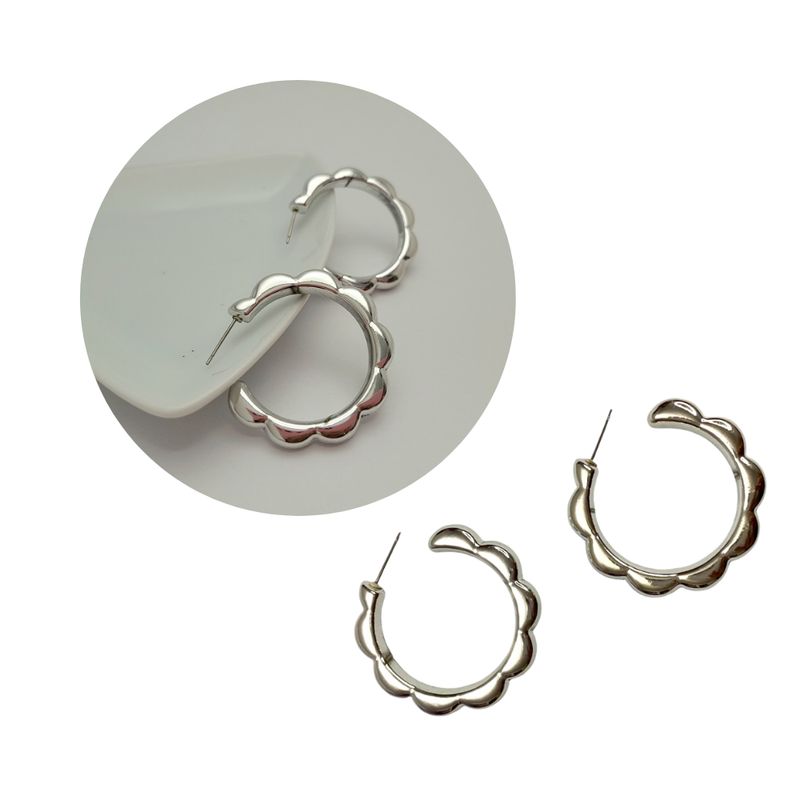 GENERICO - Maxi Aretes Candongas Chunky Plateadas_.