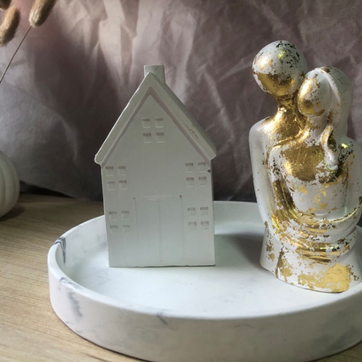 DECORACIONES ALE Y GABI - CENTRO DE MESA ABRAZO DE ORO