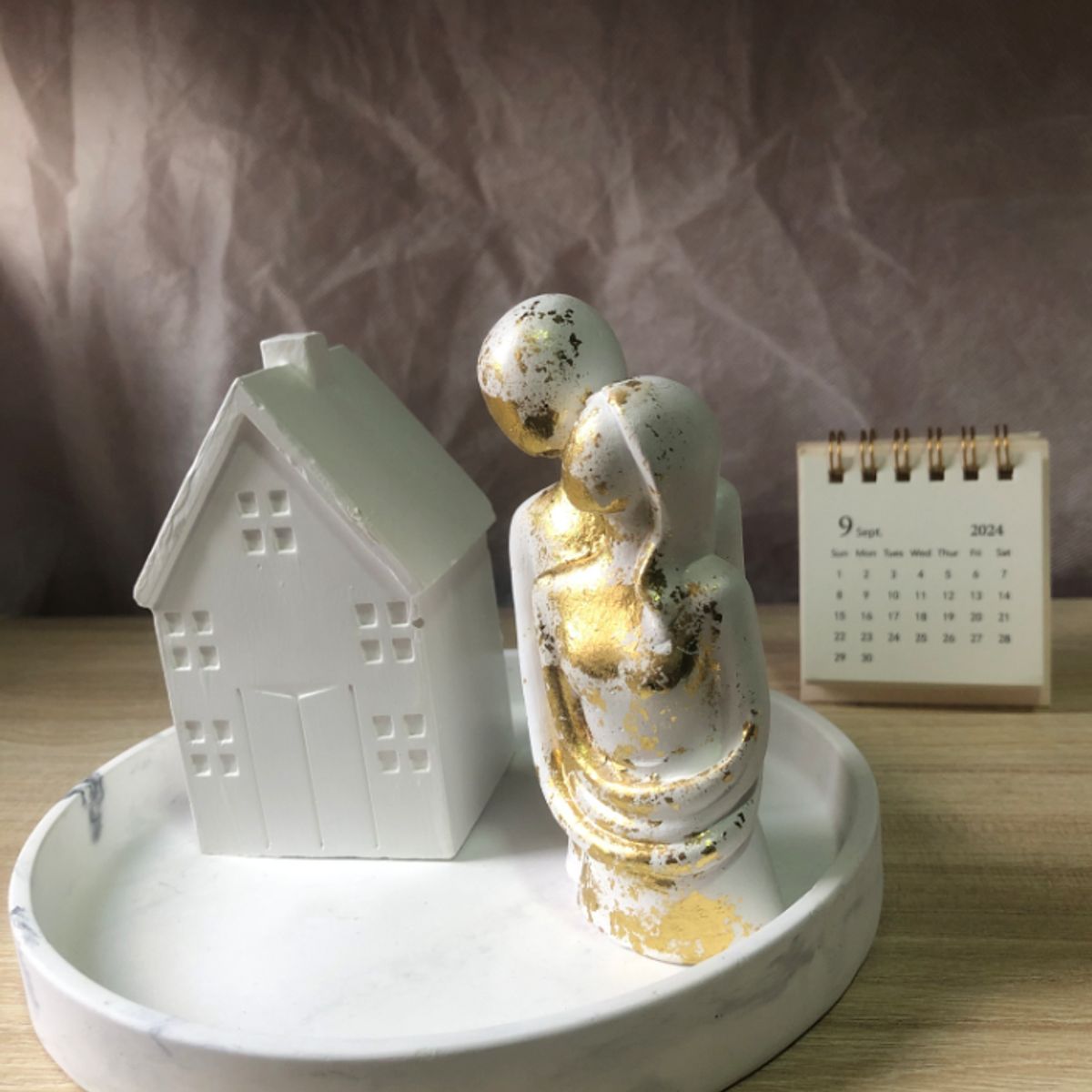 DECORACIONES ALE Y GABI - CENTRO DE MESA ABRAZO DE ORO