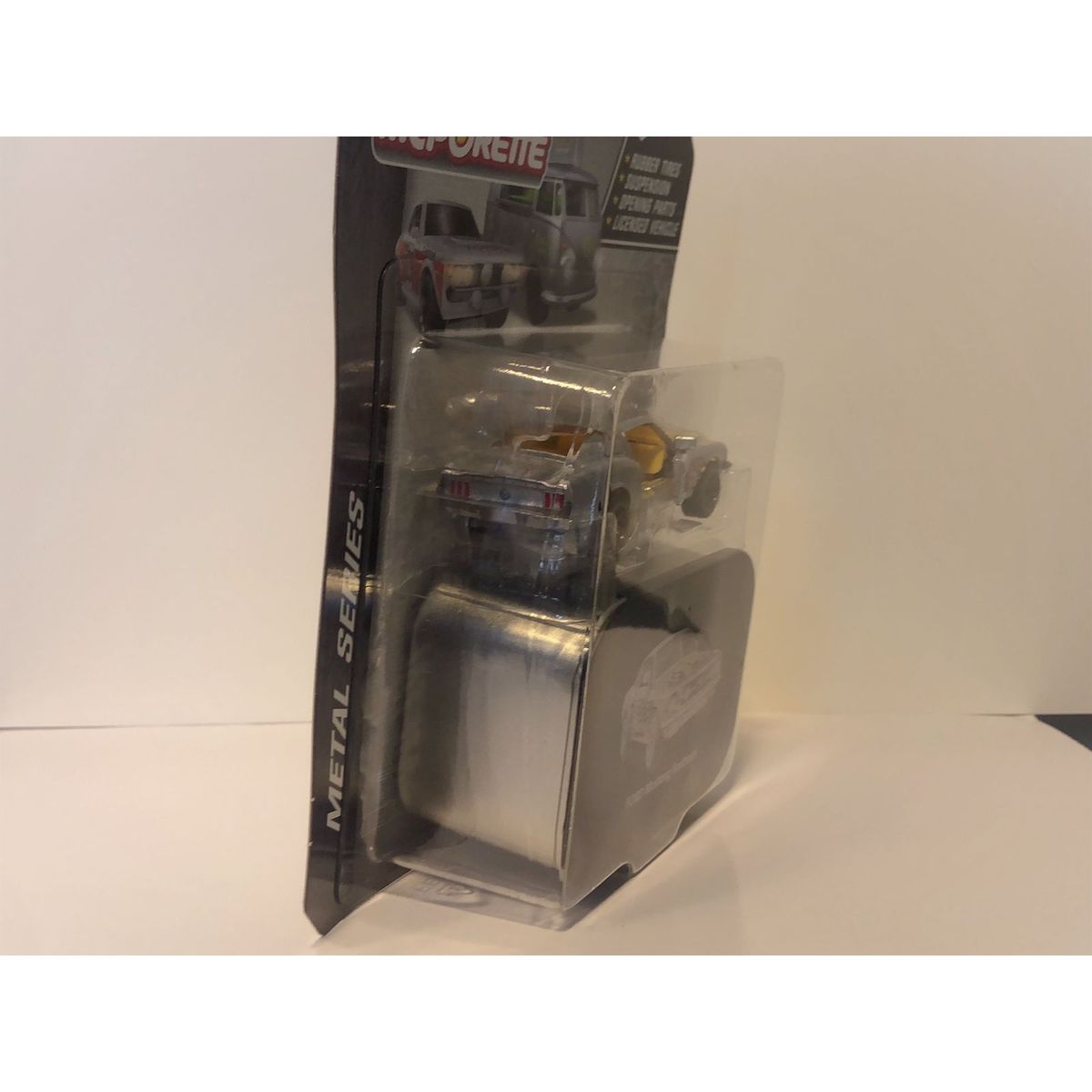 FORD - Ford Mustang Fastback Majorette Escala 164 Metal Series