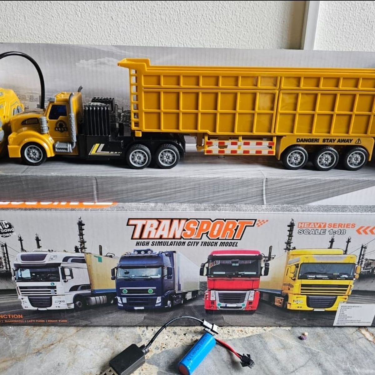 GENERICO - Tractomula a con control remoto recargable camion a control remoto