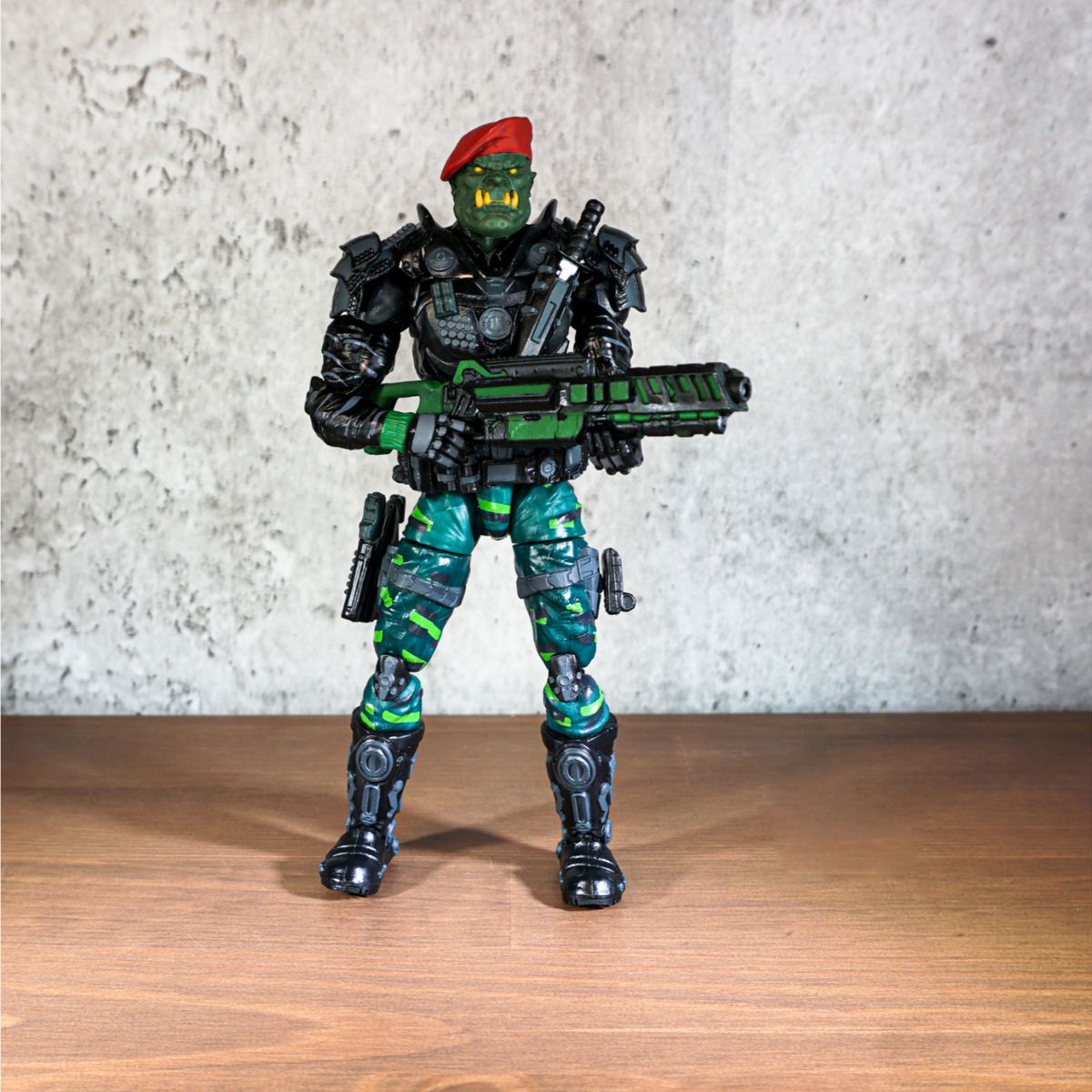 FIST - Figura De Accion Fist Doom Sinner Articulado Con Accesorios