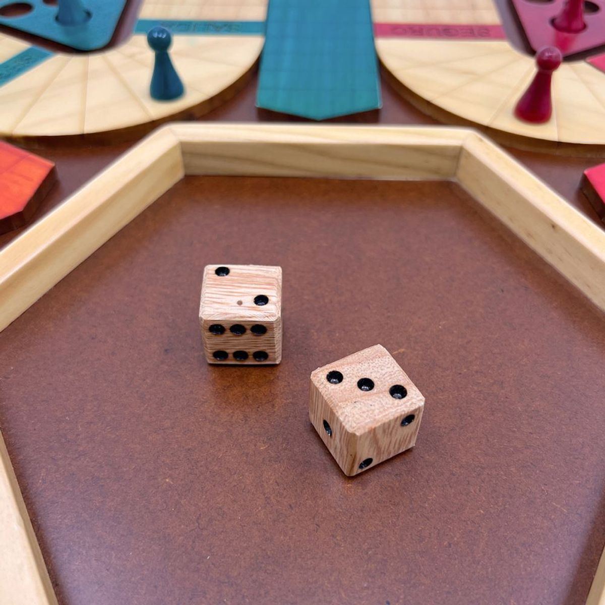 GENERICO - PARQUES DE MADERA 6 PTS 2D