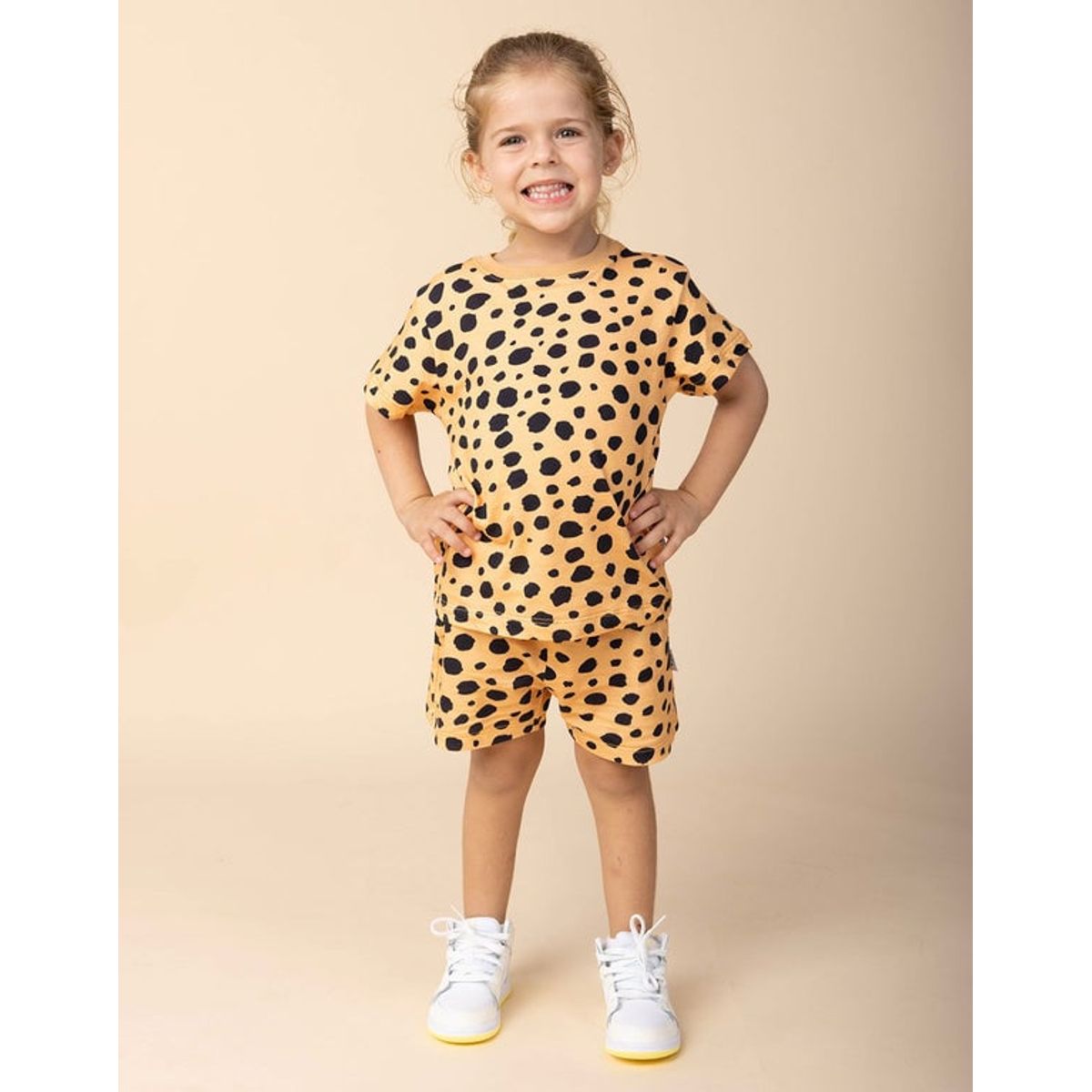 DOSOJOS - Conjunto estampado animal print de camiseta y short en algodón peruano