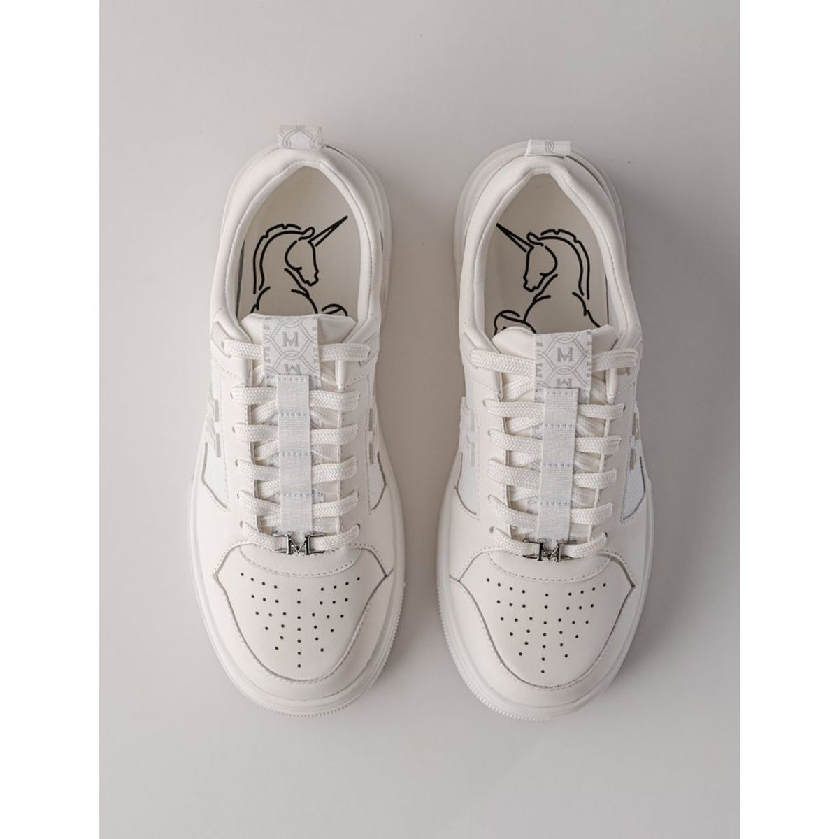 MARIO HERNANDEZ - Tenis Saga Nieve