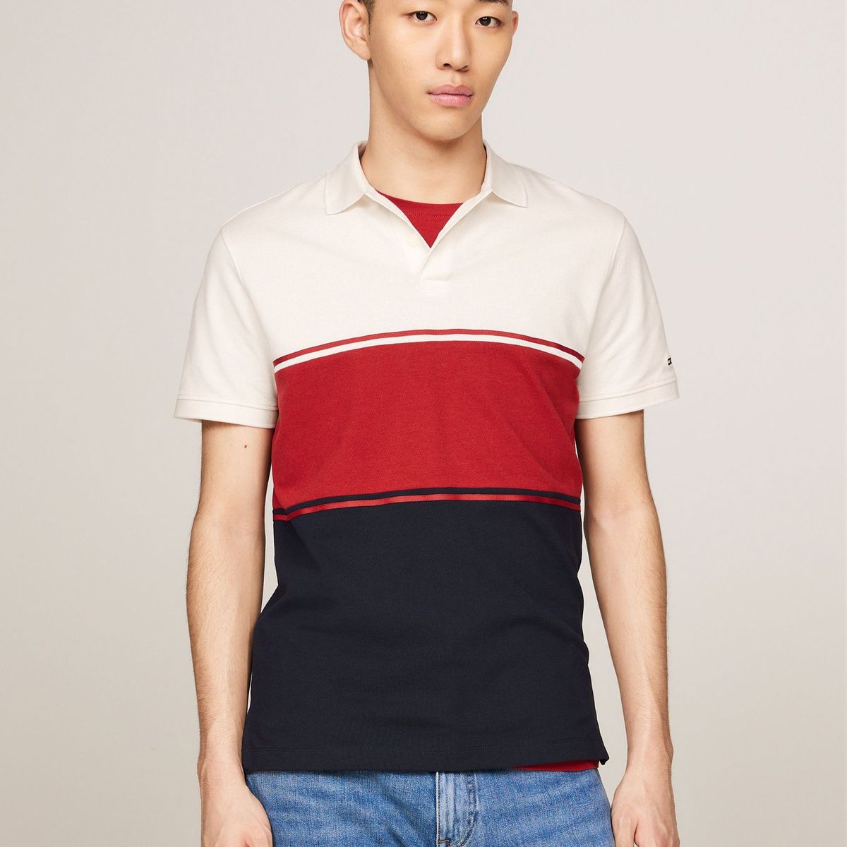 TOMMY HILFIGER - Polo rojo con diseño color block y logo Tommy Hilfiger
