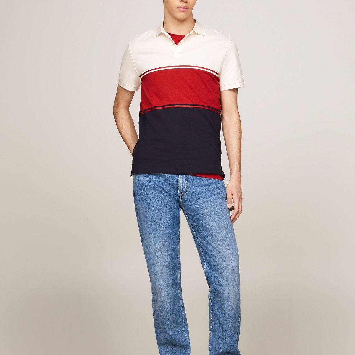TOMMY HILFIGER - Polo rojo con diseño color block y logo Tommy Hilfiger