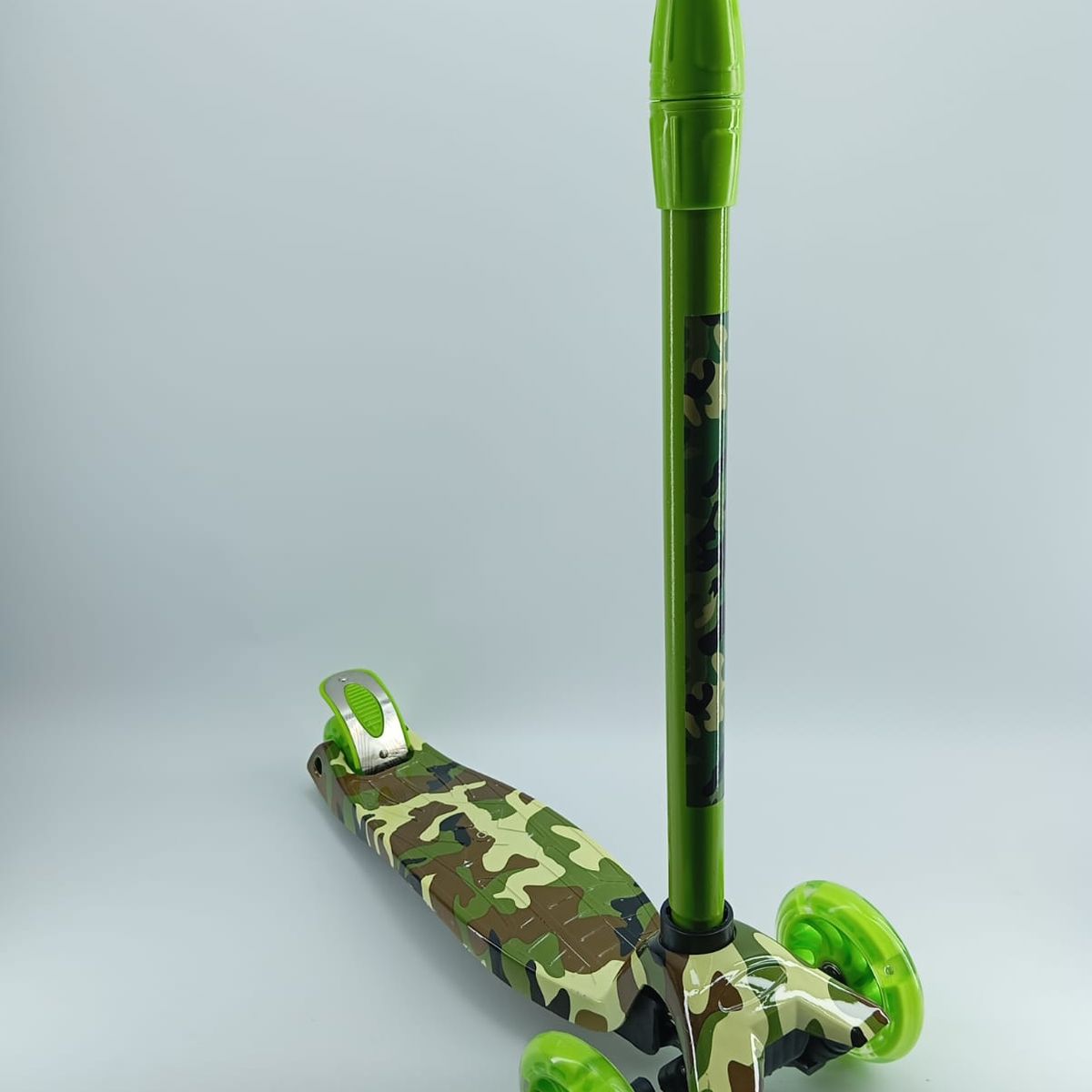 JUGUETERIA EXPRESS - Monopatin Patineta Scooter Diseños Niños + Ruedas Con Luces