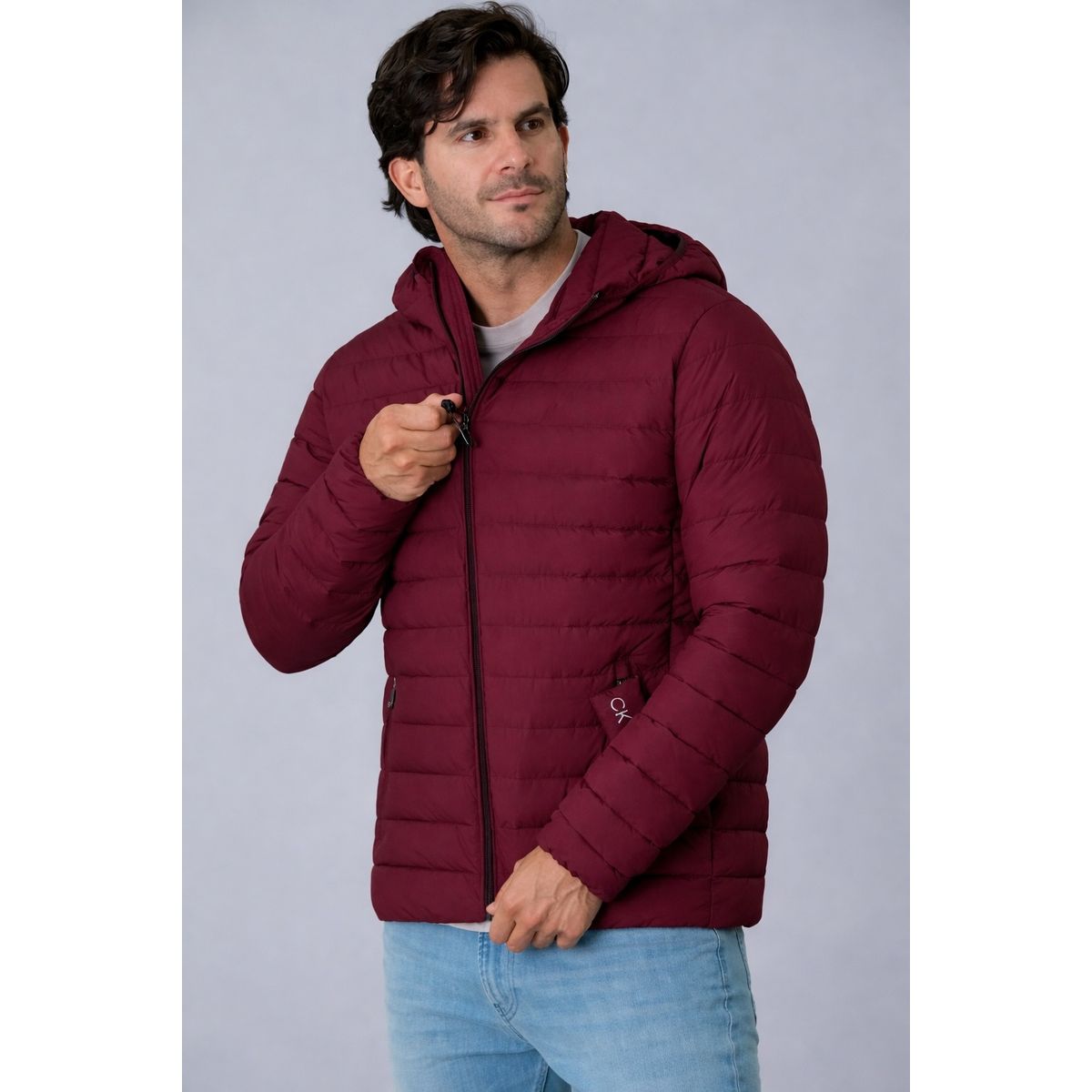 CALVIN KLEIN - Chaqueta Vinotinto Acolchada Con Capota Calvin Klein