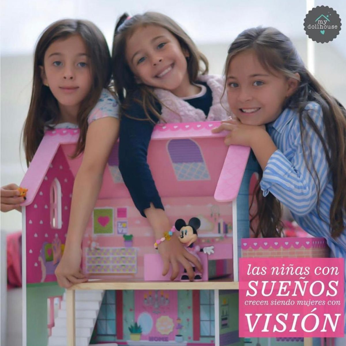 GENERICO - CASITA DE MUÑECAS EN MADERA