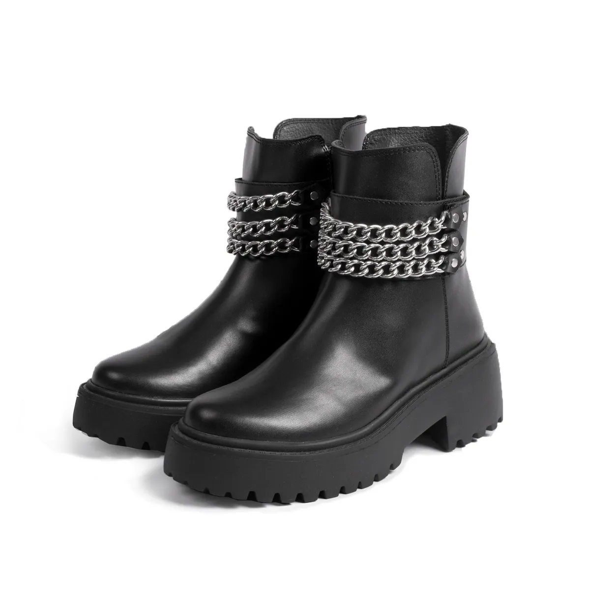 A2B - Botines Negros de Piel con Cadenas Metálicas - Estilo Urbano Chic
