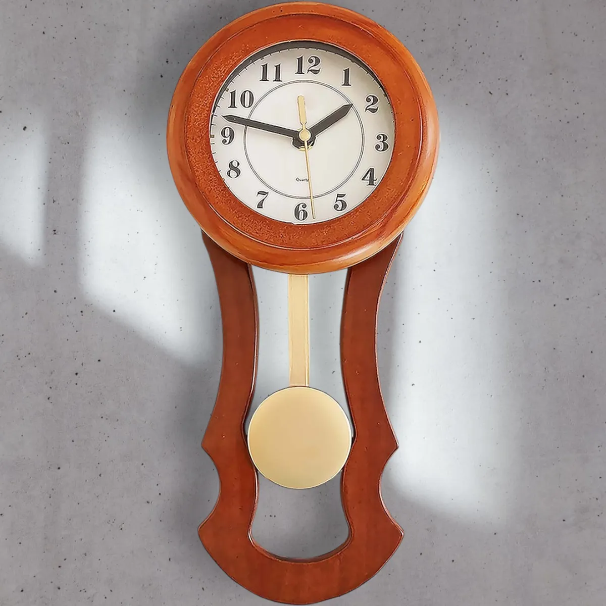 CLOCK - Reloj pared pendulo minimalista en madera clip