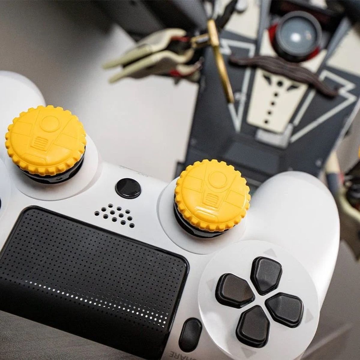 GENERICO - Kontrolfreek PS4/PS5 Agarre Antideslizante  Borderlands 3 Claptrap