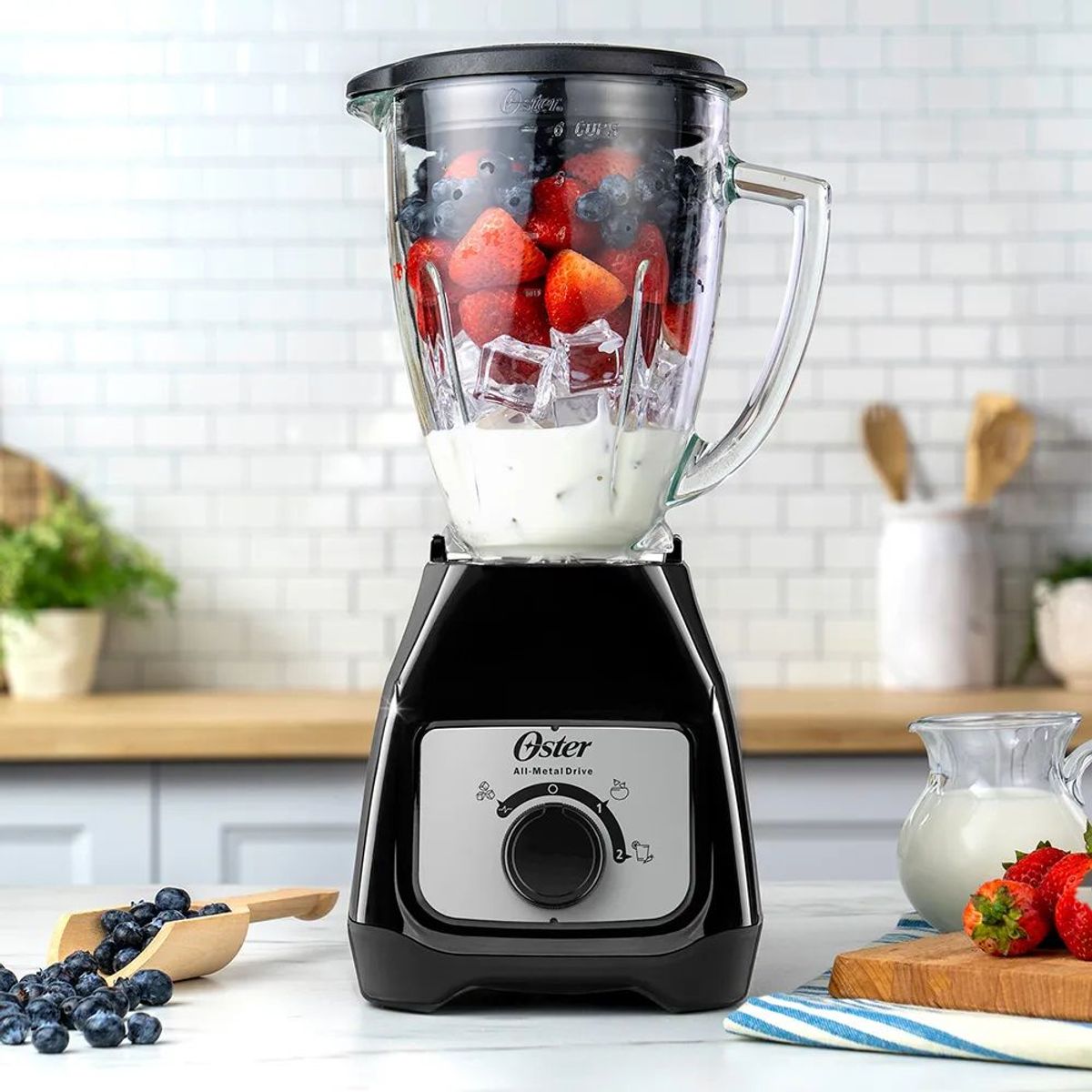 OSTER - Licuadora OSTER 15 Litros 2 Vel 800 W BLSTKAG-BRD Negro.