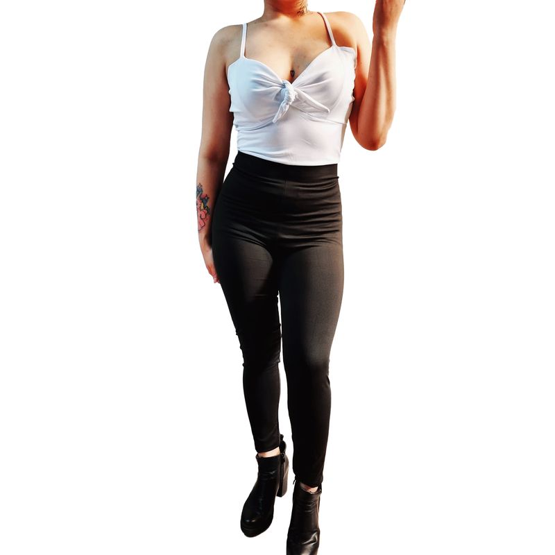 VIA7 - Enterizo de leggins negro  y blusa de tiras blanca amarre busto