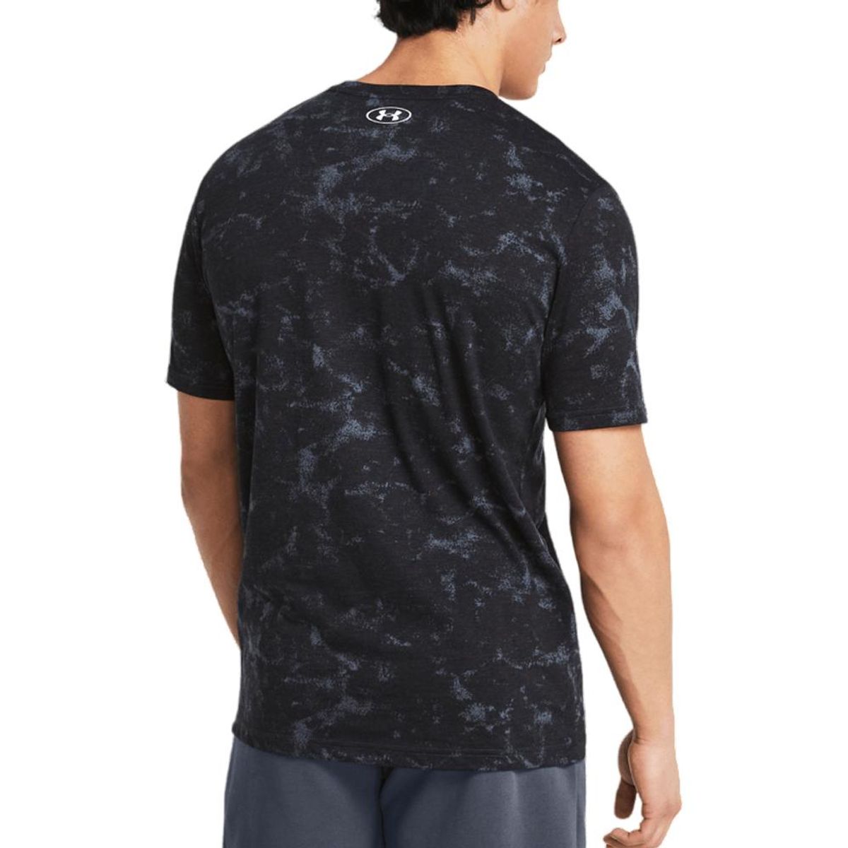 UNDER ARMOUR - Camiseta Under Armour Pjt Rck Payof Aop Gr-Negro