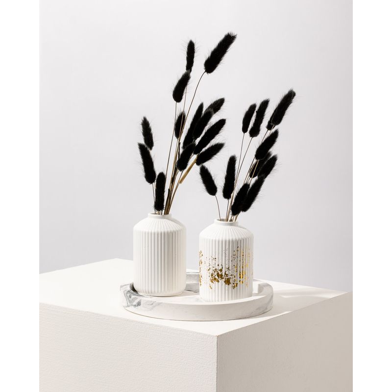 DECORACIONES ALE Y GABI - Jarrón Decorativo Sky con Colas de Conejo  negras