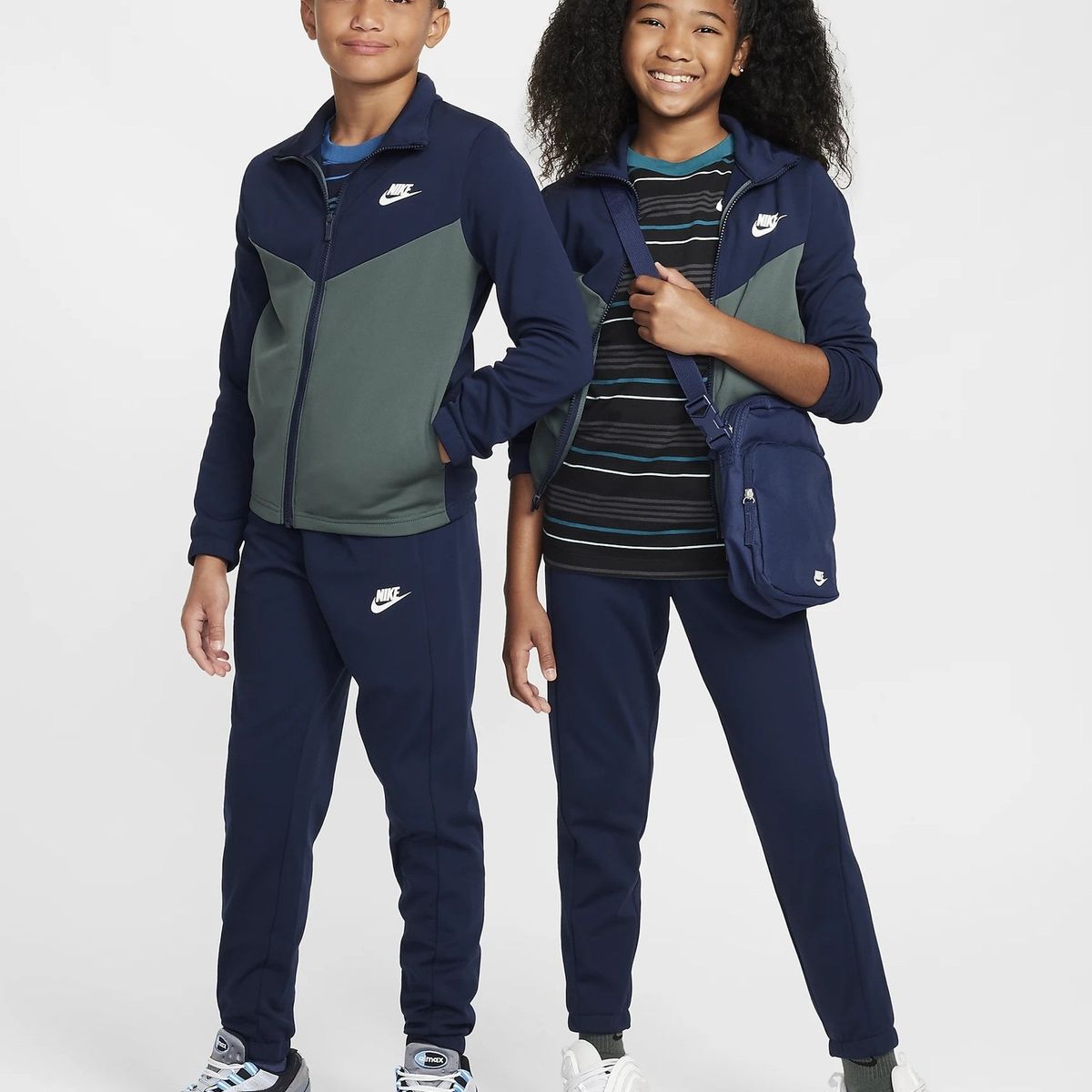 NIKE - SUADERA NIKE NIÑO TRACKSUIT POLY FZ FD3067-451