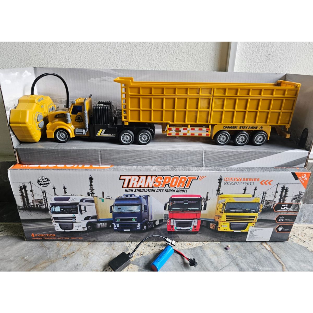 GENERICO - Tractomula trailer con control remoto recargable juguete