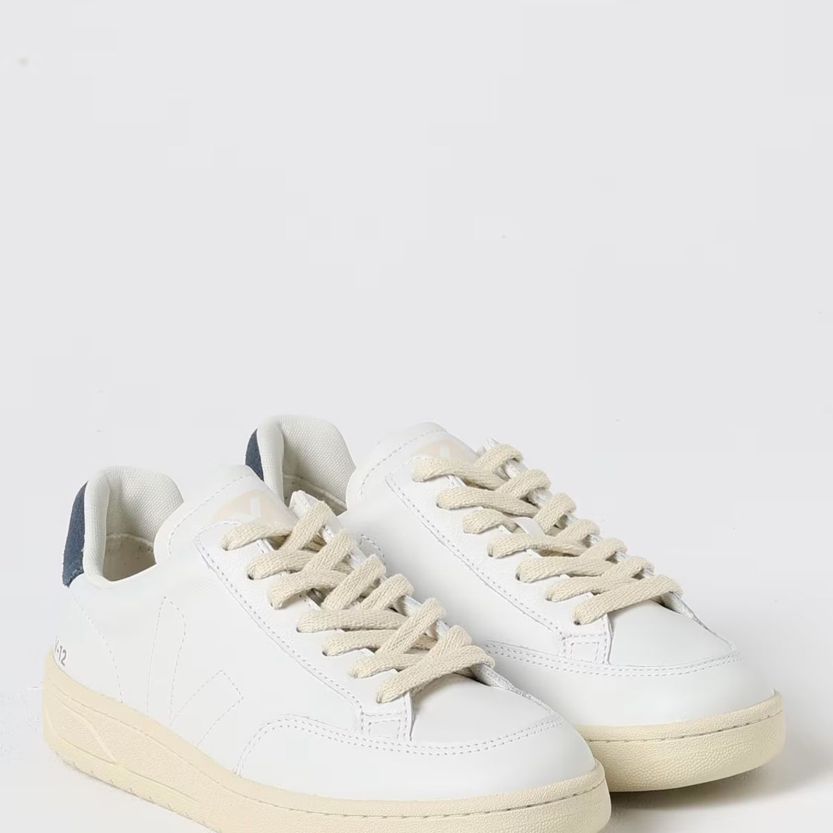 VEJA - Tenis veja de hombre v-12 stitch VEJA Blanco TENV12STITCHMWHITE