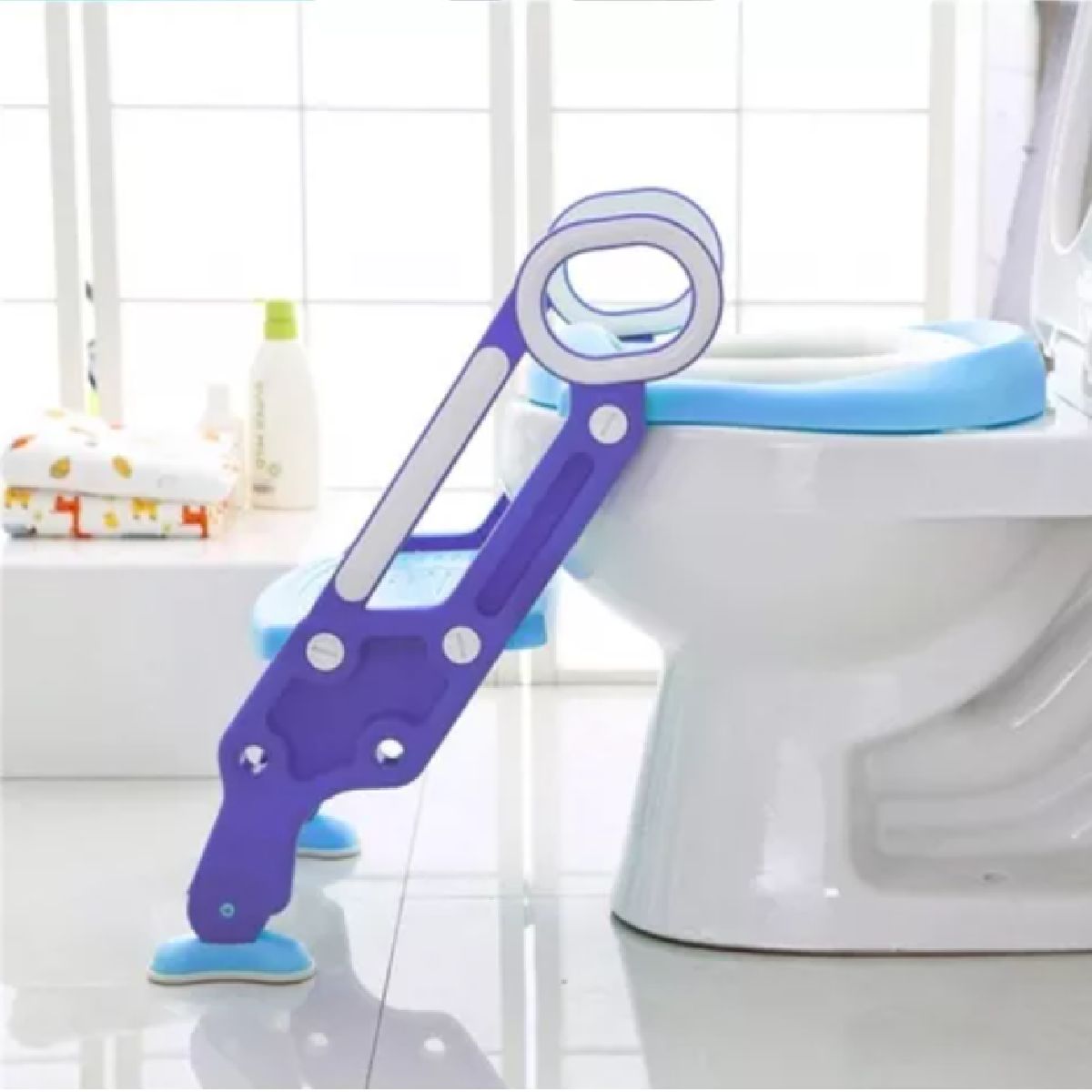 GENERICO - SILLA Y ESCALERA DE ENTRENAMIENTO BAÑO PARA BEBES