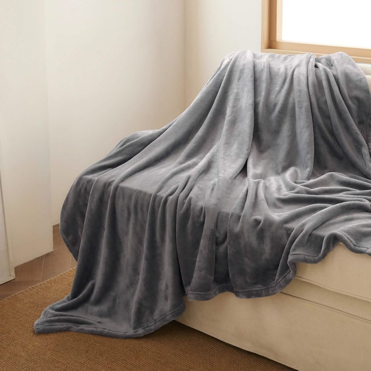 HAPPY BEAR - Cobija Piel Conejo Doble Poliester Gris Liso