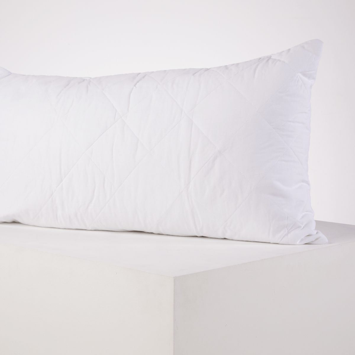 DISTRIHOGAR - Protector de Almohada Hotel Experience Quilted 50 x90