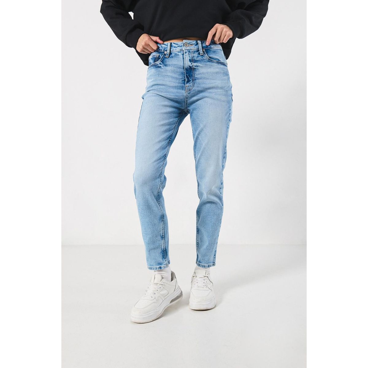 KOAJ - KOAJ Jean mom súper tiro alto azul con bota recta y desgaste Mujer