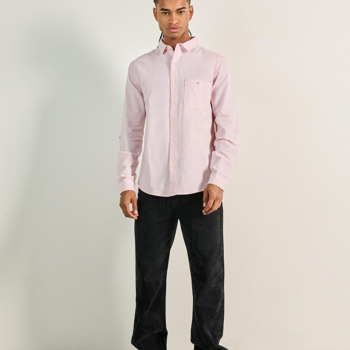 KOAJ - KOAJ Camisa manga larga unicolor con bolsillo cuadrado en fr Hombre