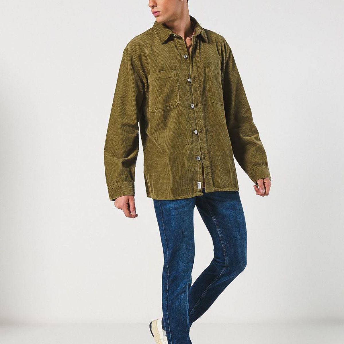 KOAJ - KOAJ Sobrecamisa en pana unicolor con bolsillos en frente Hombre