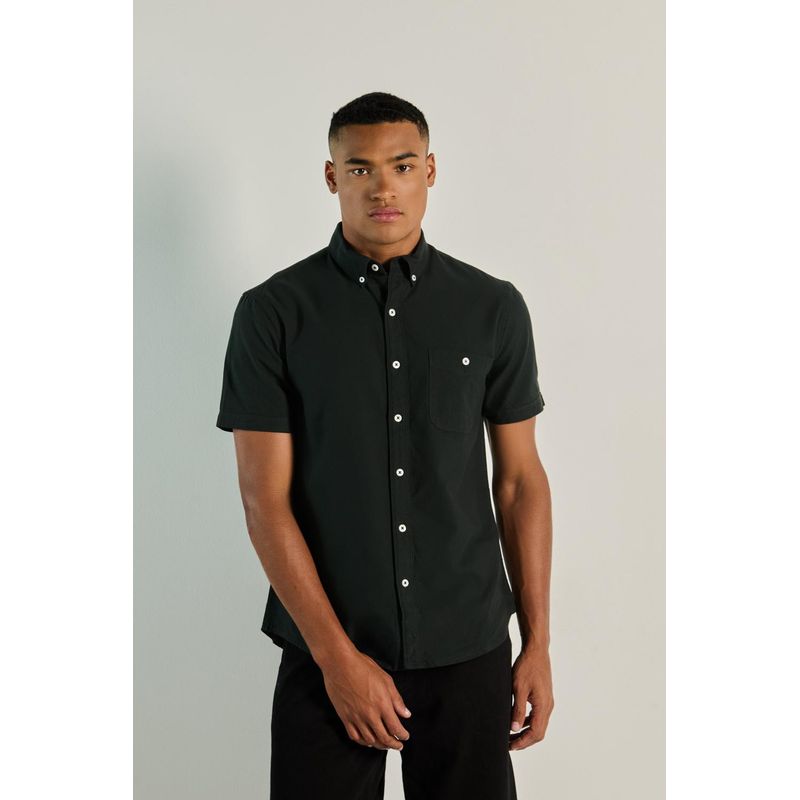 KOAJ - KOAJ Camisa manga corta unicolor cuello button down con bolsil HOMBRE