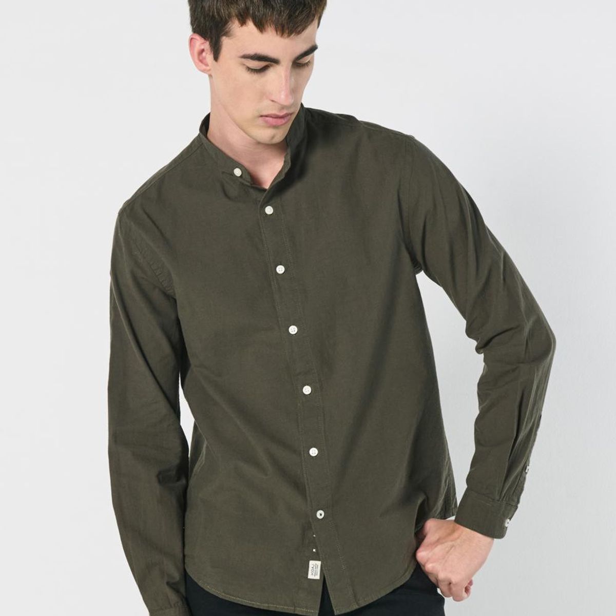 KOAJ - KOAJ Camisa cuello nerú unicolor en algodón con botones Hombre