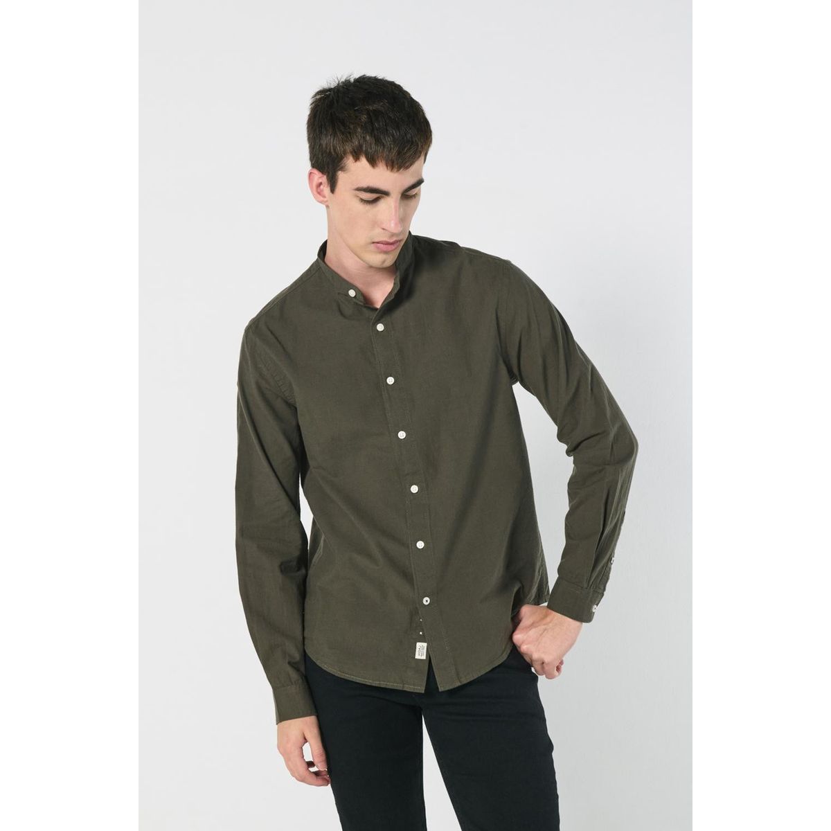 KOAJ - KOAJ Camisa cuello nerú unicolor en algodón con botones Hombre