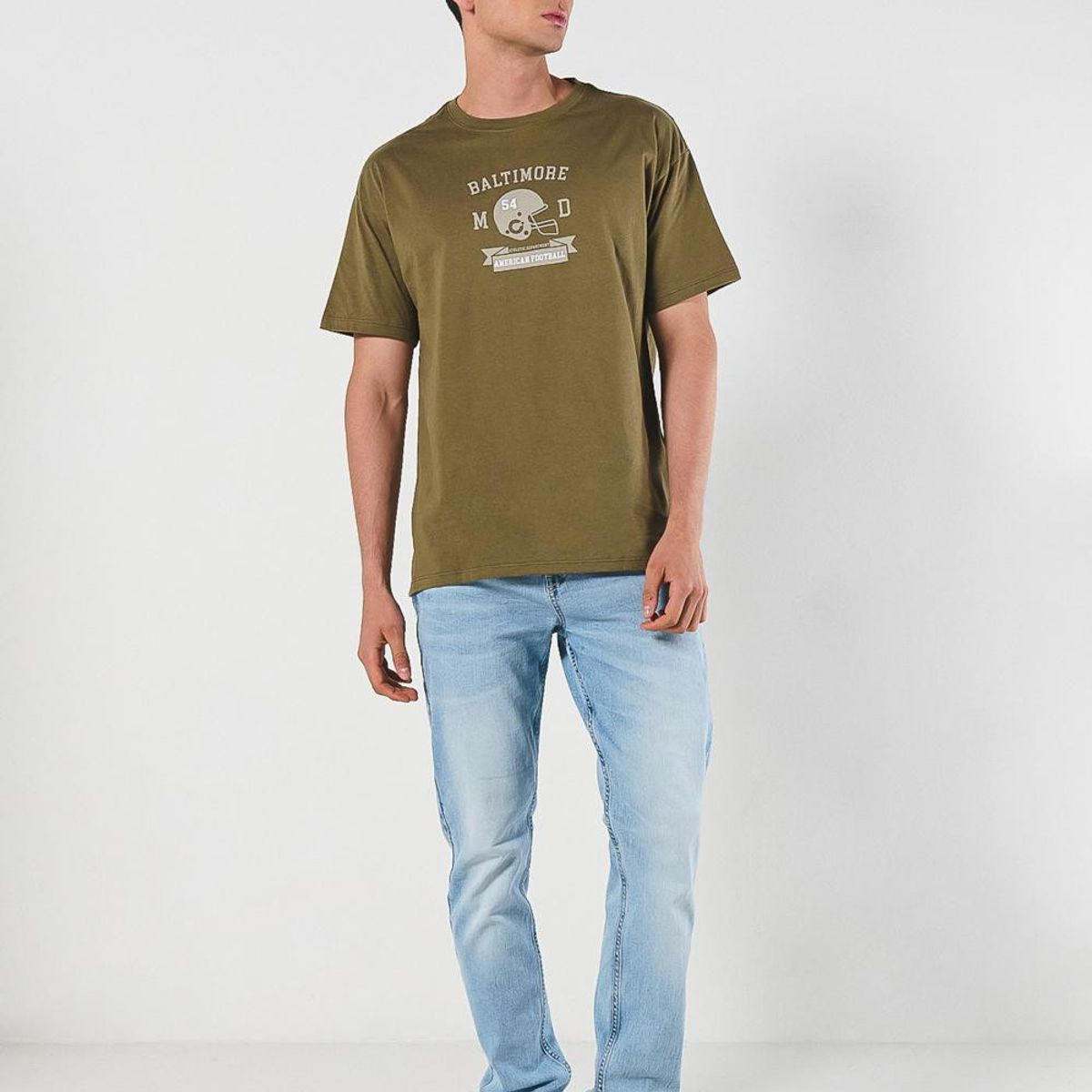 KOAJ - KOAJ Camiseta manga corta verde oscura con arte college dep Hombre