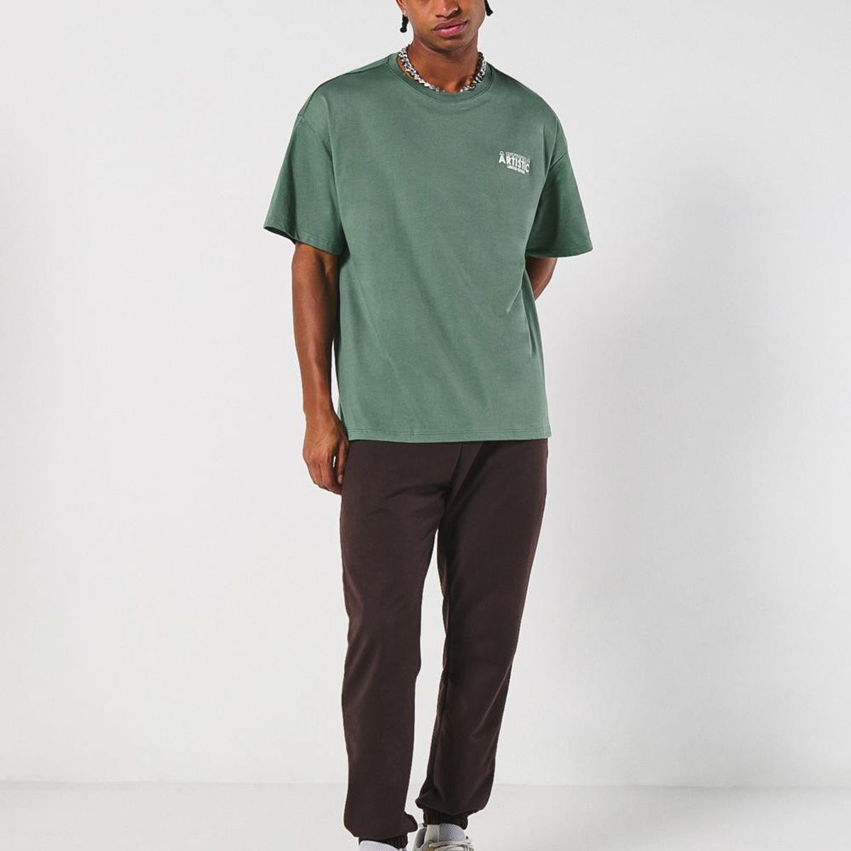 KOAJ - KOAJ Camiseta verde de escultura artística oversize manga c Hombre