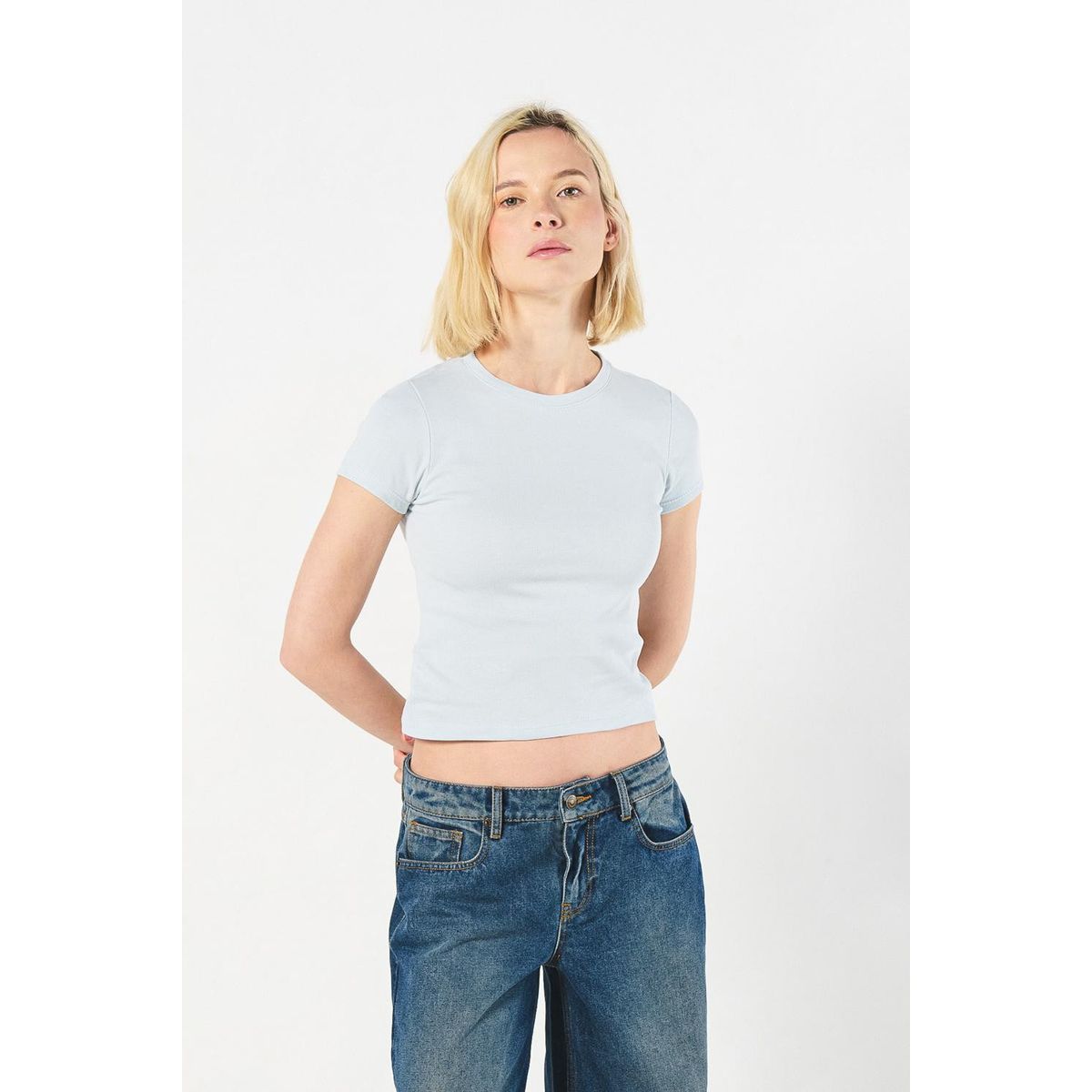 KOAJ - KOAJ Camiseta ajustada azul clara en rib manga corta estamp Mujer