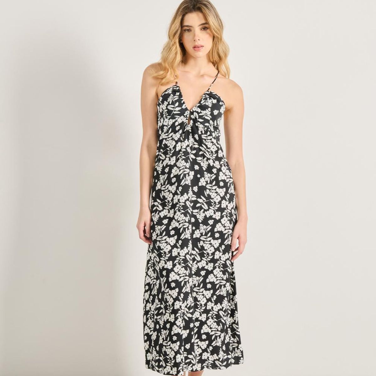 KOAJ - KOAJ Vestido largo para mujer en tono negro, elaborado en te Mujer